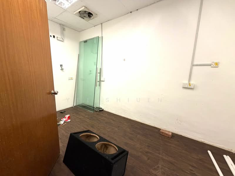 Kedai / Pejabat untuk Disewa di Taman Daya (Johor Bahru) - Yee Shiuen - Interior - PropertyGuru.com.my