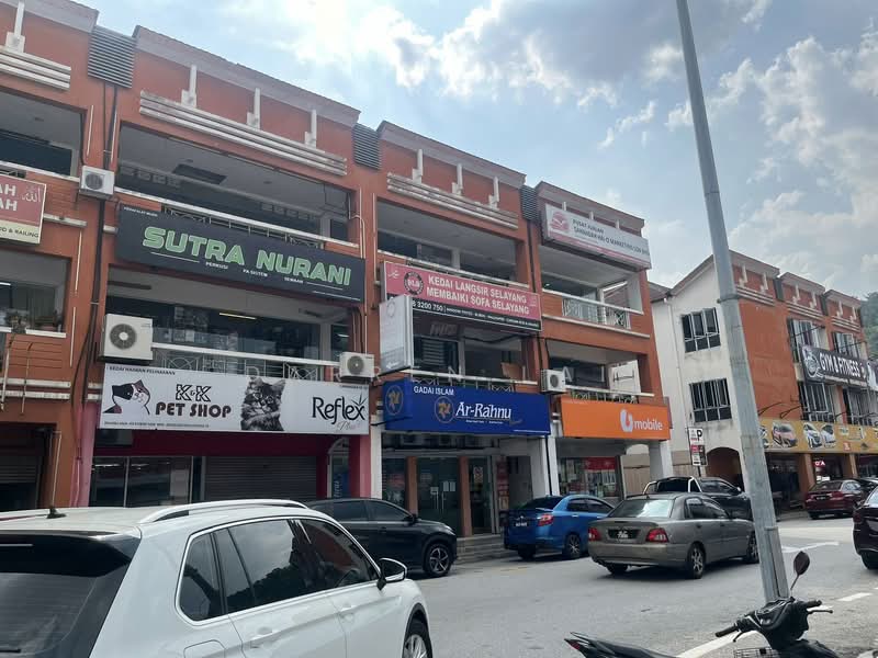 Shop for Rent in Bandar Baru Selayang (Selayang) - Darren Lai - Exterior - PropertyGuru.com.my