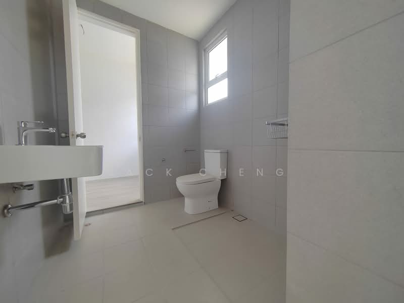 2-storey Terraced House for Sale in Bandar Country Homes (Rawang) - Jack Cheng - Bathroom - PropertyGuru.com.my