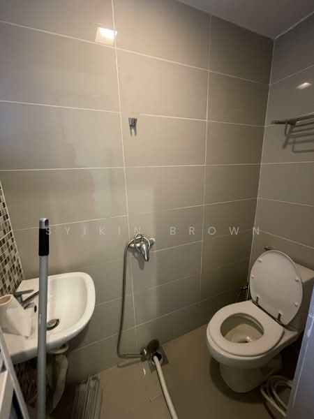 Condominium for Sale at Kampung Warisan - Syikin Brown - Bathroom - PropertyGuru.com.my