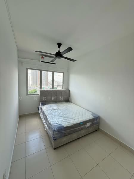 Kondominium untuk Disewa di Residensi Desa Satumas - Vincent Chye - Bedroom - PropertyGuru.com.my
