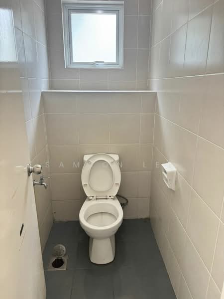 Shop / Office for Rent in Rawang (Selangor) - Samson Lee - Bathroom - PropertyGuru.com.my