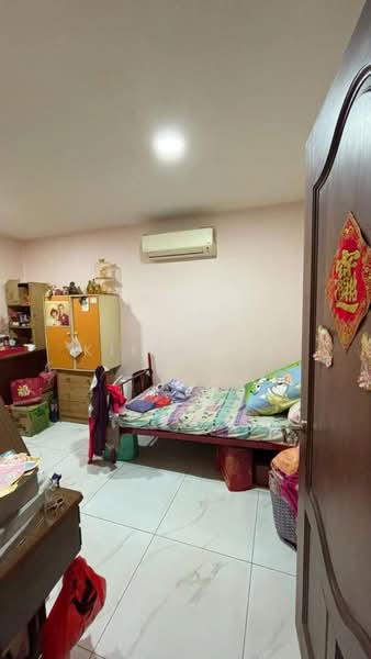 2-storey Terraced House for Sale in Taman Sri Bintang (Kepong) - Kiing TW - Bedroom - PropertyGuru.com.my