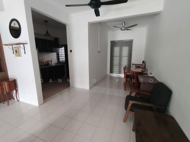 2-storey Terraced House for Rent in Shah Alam (Selangor) - Joanna G. Pinto - Living Room - PropertyGuru.com.my