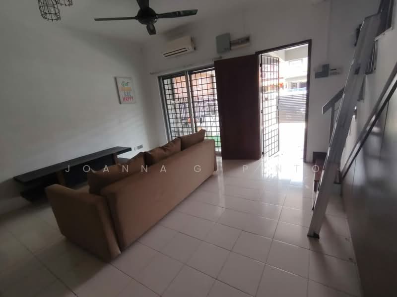 2-storey Terraced House for Rent in Shah Alam (Selangor) - Joanna G. Pinto - Living Room - PropertyGuru.com.my