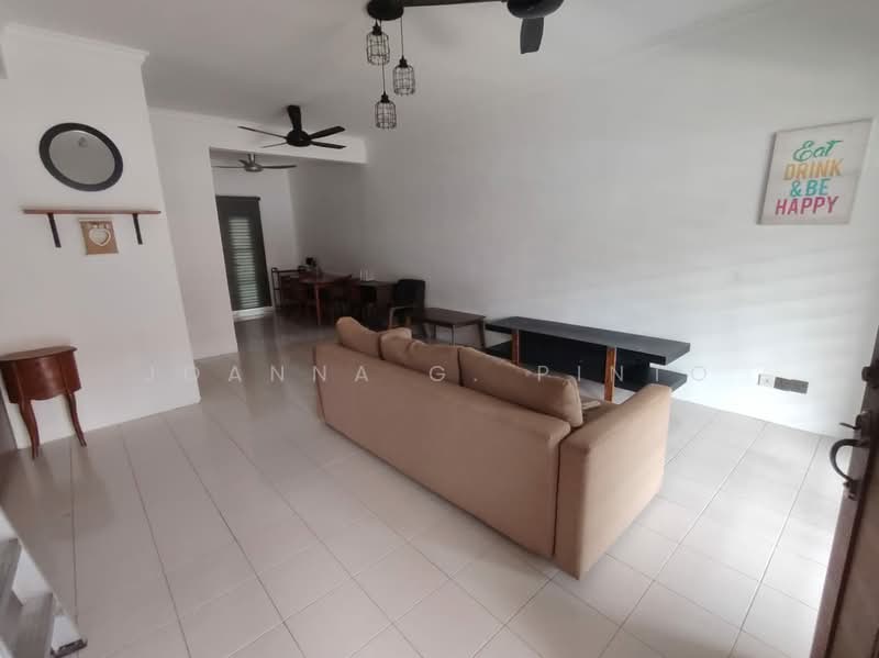 2-storey Terraced House for Rent in Shah Alam (Selangor) - Joanna G. Pinto - Living Room - PropertyGuru.com.my