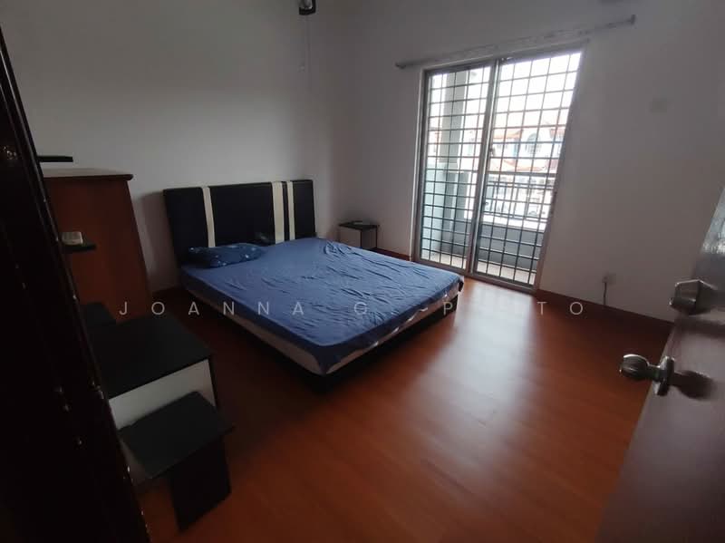 2-storey Terraced House for Rent in Shah Alam (Selangor) - Joanna G. Pinto - Master Bedroom - PropertyGuru.com.my