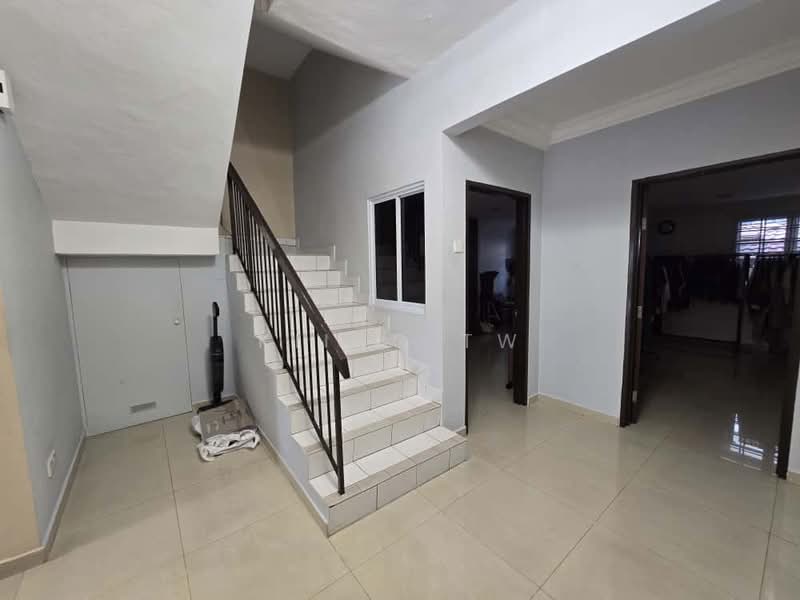 Rumah Teres 2.5-Tingkat untuk Dijual di Taman Sri Bintang (Kepong) - Kiing TW - Entrance - PropertyGuru.com.my