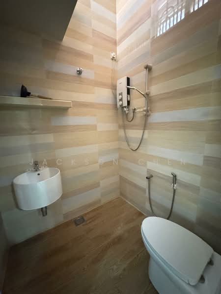 Selayang untuk Untuk Disewa - RM 1,800 /bulan, Apr 2026 - Master Bathroom - PropertyGuru.com.my