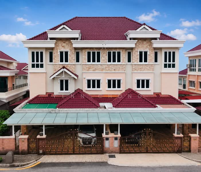 Rumah Berkembar untuk Dijual di Kampung Baru Salak Selatan (Salak South) - Yenn Chong - Exterior - PropertyGuru.com.my