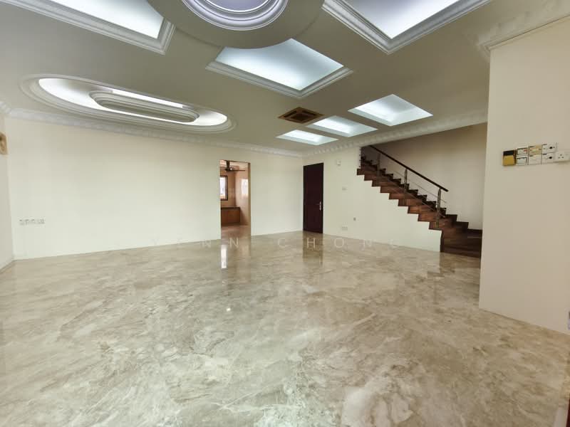 Rumah Berkembar untuk Dijual di Kampung Baru Salak Selatan (Salak South) - Yenn Chong - PropertyGuru.com.my