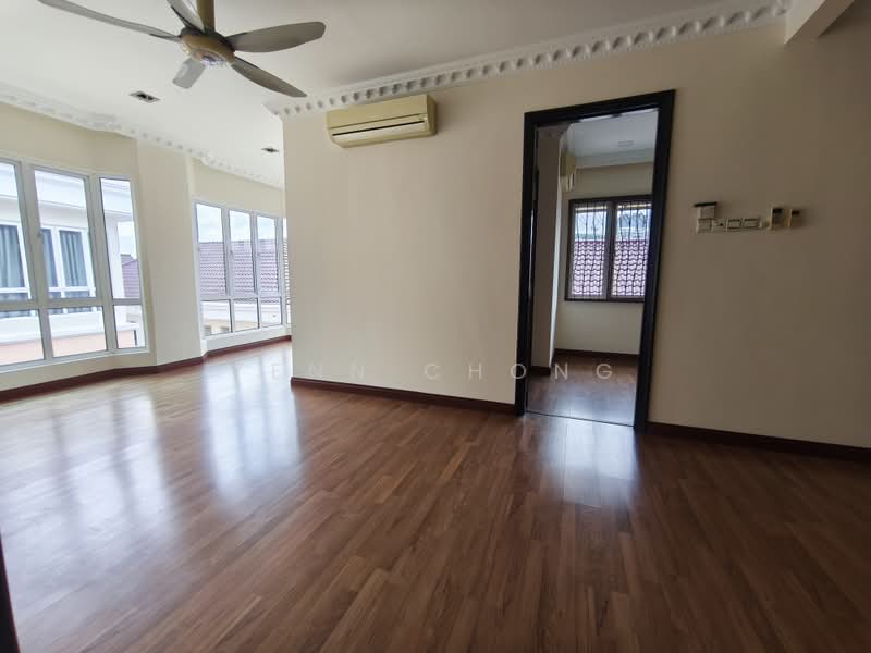 Rumah Berkembar untuk Dijual di Kampung Baru Salak Selatan (Salak South) - Yenn Chong - PropertyGuru.com.my