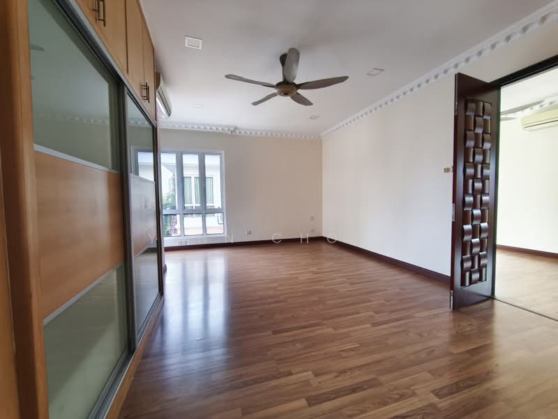Rumah Berkembar untuk Dijual di Kampung Baru Salak Selatan (Salak South) - Yenn Chong - PropertyGuru.com.my