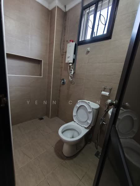 Rumah Berkembar untuk Dijual di Kampung Baru Salak Selatan (Salak South) - Yenn Chong - PropertyGuru.com.my