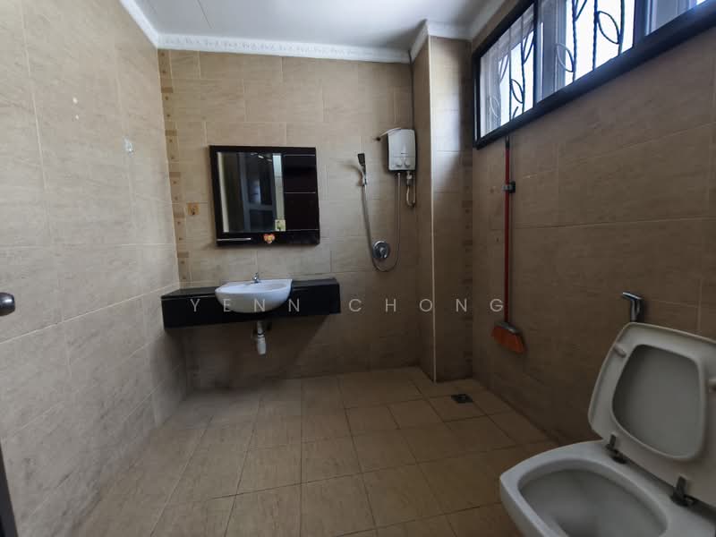 Rumah Berkembar untuk Dijual di Kampung Baru Salak Selatan (Salak South) - Yenn Chong - PropertyGuru.com.my