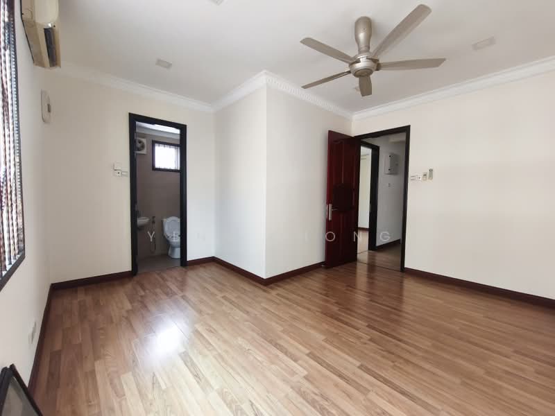 Rumah Berkembar untuk Dijual di Kampung Baru Salak Selatan (Salak South) - Yenn Chong - PropertyGuru.com.my