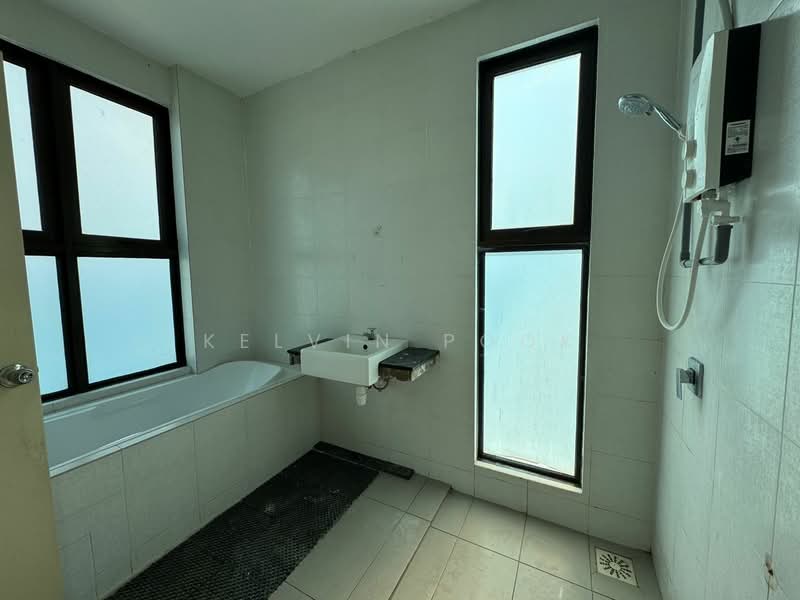 Serin Residency untuk Untuk Dijual - RM 503,000, Apr 2026 - Bathroom - PropertyGuru.com.my