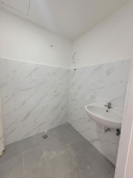 Apartment for Sale at Sri Saujana - Rainny Wong - Bathroom - PropertyGuru.com.my