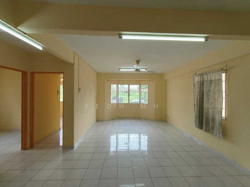 Apartment for Sale at Aman Tiga - Yeoh MH - Living Room - PropertyGuru.com.my