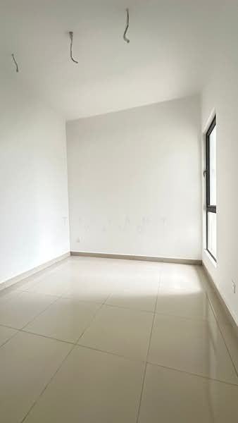 Condominium for Sale at Legendview - Tiffany Yang - Bedroom - PropertyGuru.com.my