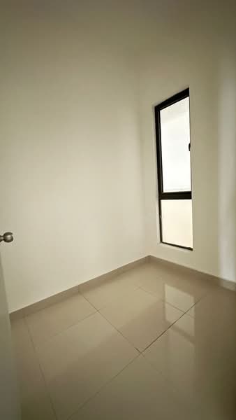 Condominium for Sale at Legendview - Tiffany Yang - Bedroom - PropertyGuru.com.my