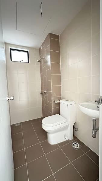 Condominium for Sale at Legendview - Tiffany Yang - Bathroom - PropertyGuru.com.my