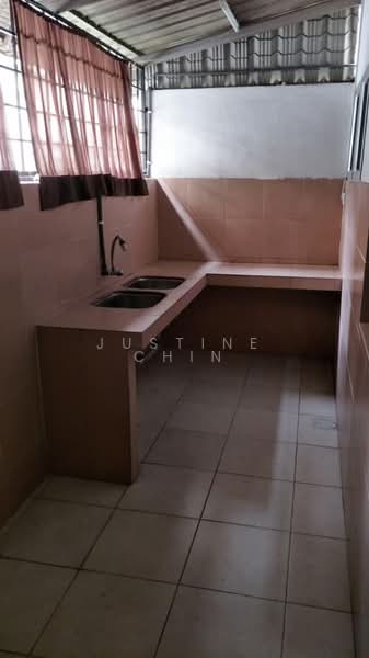 2-storey Terraced House for Rent in Taman Arkid (Menglembu) - Justine Chin - Kitchen - PropertyGuru.com.my