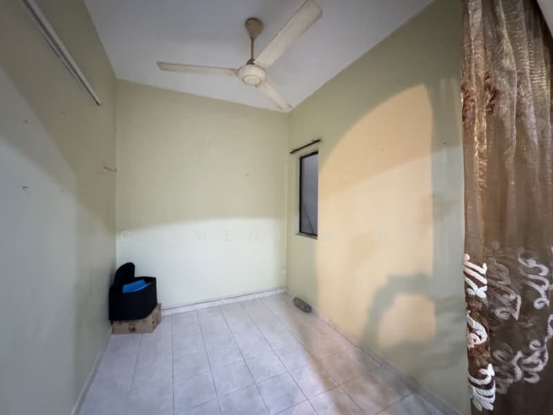 Terraced House for Sale in Taman Bukit Subang (Shah Alam) - Clement Wong - Interior - PropertyGuru.com.my