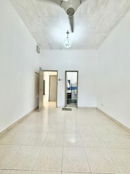 Rumah Teres 1 Tingkat untuk Dijual di Taman Kempas Indah (Tebrau) - Zack Chow - Interior - PropertyGuru.com.my