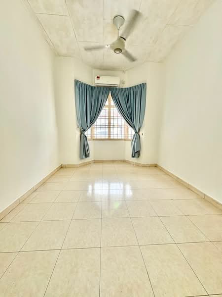 Rumah Teres 1 Tingkat untuk Dijual di Taman Kempas Indah (Tebrau) - Zack Chow - Interior - PropertyGuru.com.my