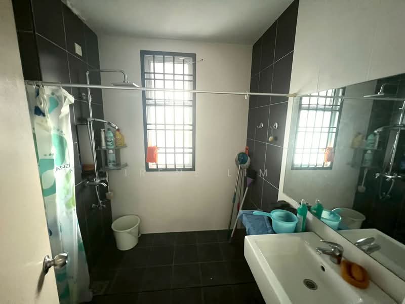 Cluster House for Sale in Taman Sri Pulai Perdana (Skudai) - Irene Lim - Bathroom - PropertyGuru.com.my