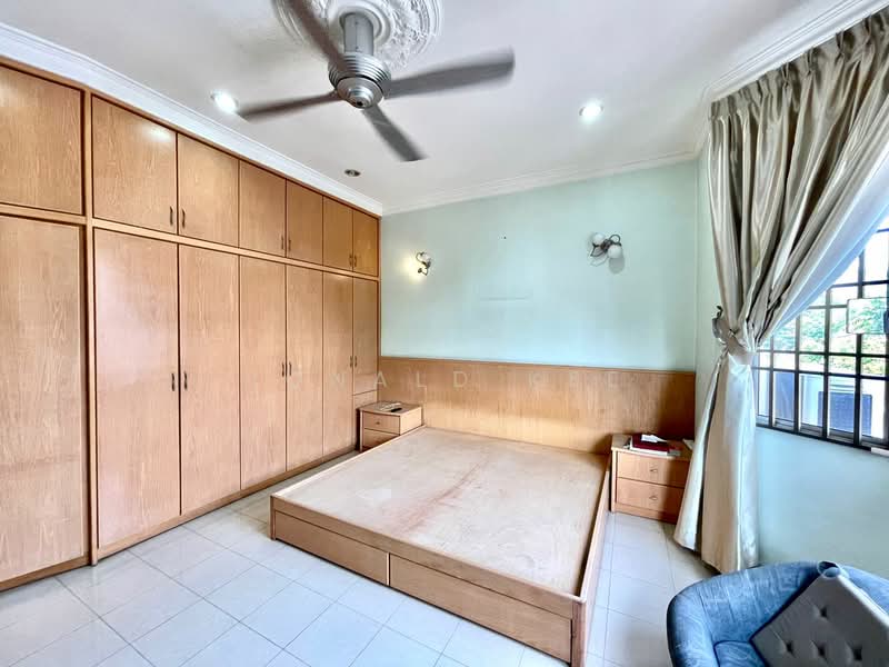 Taman Sri Nibong untuk Untuk Dijual - RM 1,290,000, Apr 2026 - Bedroom - PropertyGuru.com.my
