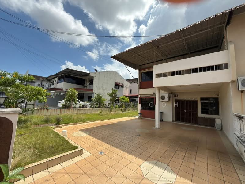Semi-Detached House for Sale in Taman Sentosa (Johor Bahru) - Carolyn Goh - PropertyGuru.com.my