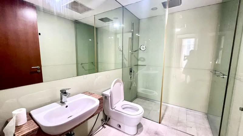 Service Residence for Sale at Quadro Residences - Gudrotullah Ikhwan - Bathroom - PropertyGuru.com.my