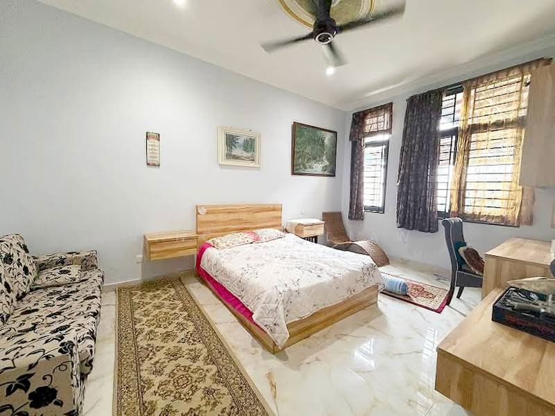 Rumah Banglo untuk Dijual di Seksyen 9 (Kota Damansara) - Vincent Liaw - Bedroom - PropertyGuru.com.my