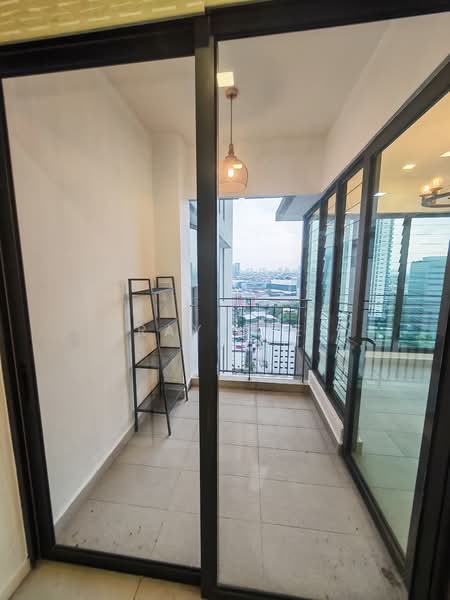 Jaya One Residences untuk Untuk Dijual - RM 800,000, Mac 2026 - Balcony - PropertyGuru.com.my