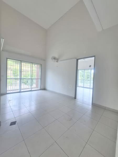 Saujana Tropika untuk Untuk Dijual - RM 999,000, Apr 2026 - Living Room - PropertyGuru.com.my