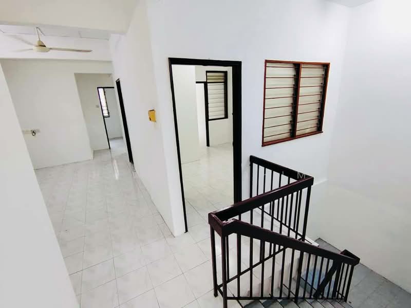 Untuk Disewa - Taman Dahlia Bandar Baru Salak Tinggi Sepang