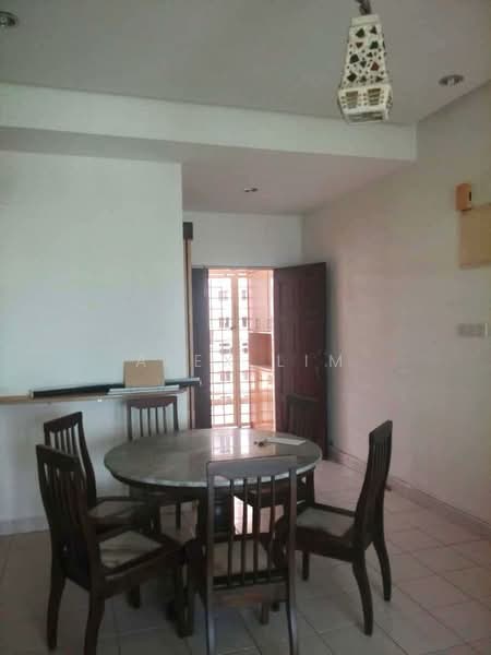 Tanjung Park Condominium untuk Untuk Disewa - RM 1,999 /bulan, Mac 2026 - Dining Room - PropertyGuru.com.my