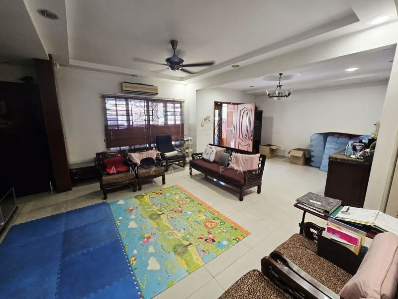 2-storey Terraced House for Sale in Kota Kemuning (Shah Alam) - Amzar Faiz - Living Room - PropertyGuru.com.my