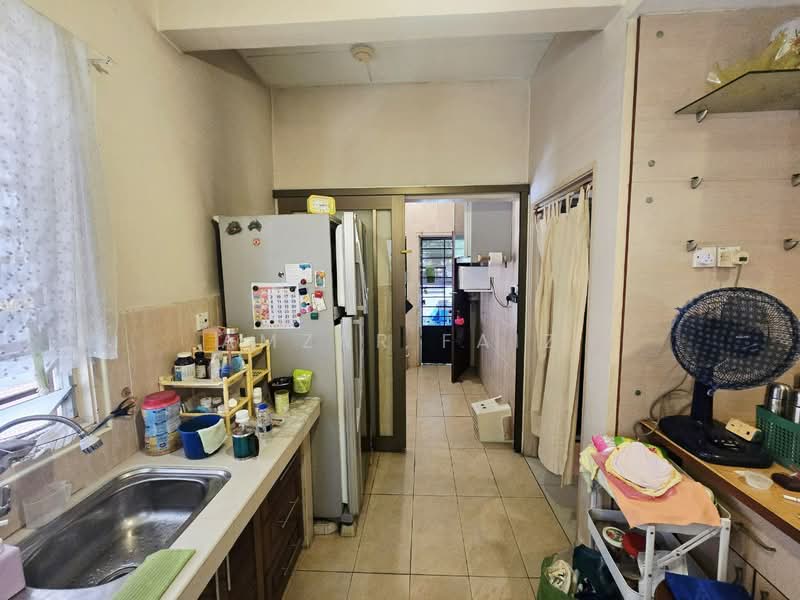 2-storey Terraced House for Sale in Kota Kemuning (Shah Alam) - Amzar Faiz - Kitchen - PropertyGuru.com.my
