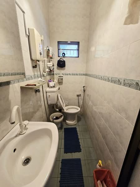 2-storey Terraced House for Sale in Kota Kemuning (Shah Alam) - Amzar Faiz - Bathroom - PropertyGuru.com.my