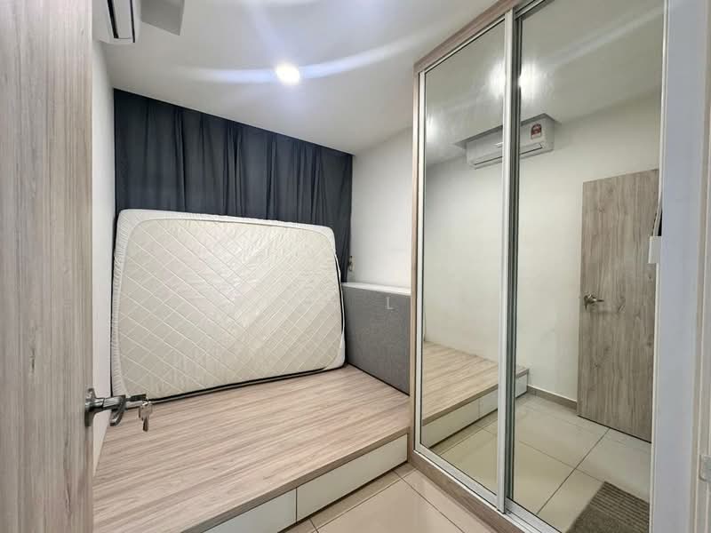 Service Residence for Rent at D'Summit Residences - Alex Lim - Bedroom - PropertyGuru.com.my