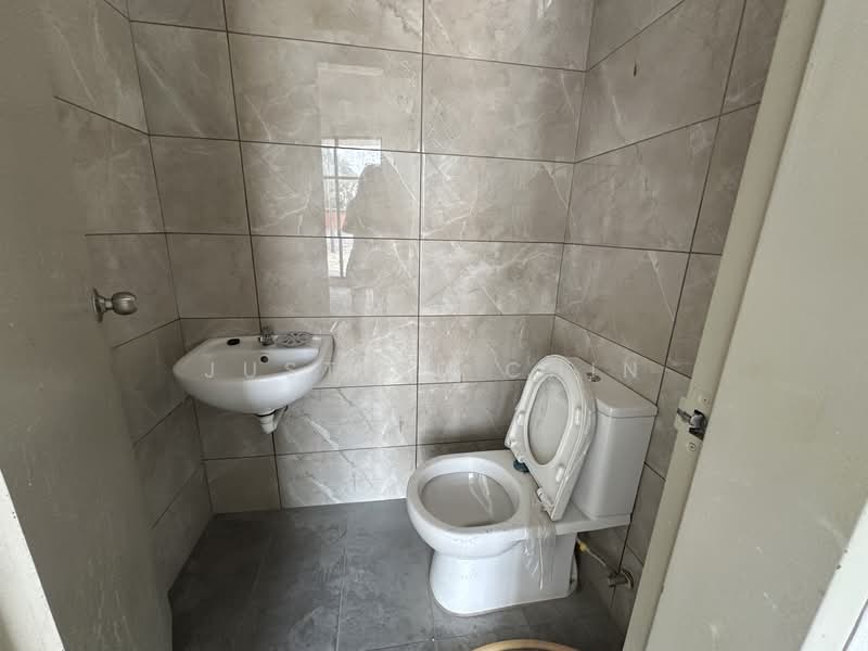 Untuk Disewa - Piccadilly Greentown