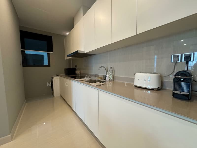 Senada Residence @ KLGCC Resort untuk Untuk Dijual - RM 1,150,000, Apr 2026 - Kitchen - PropertyGuru.com.my