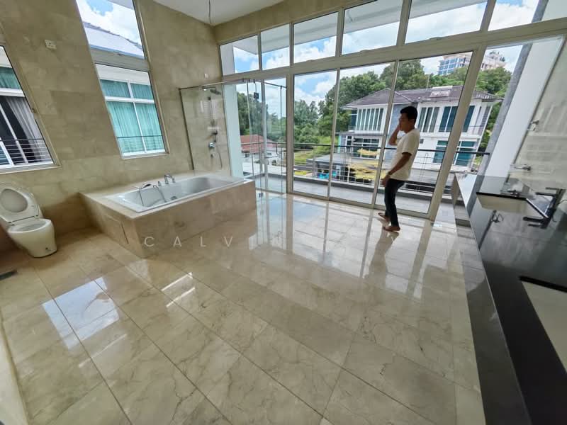 Bungalow for Sale in Straits View (Johor Bahru) - Calvin Kiew - Bathroom - PropertyGuru.com.my