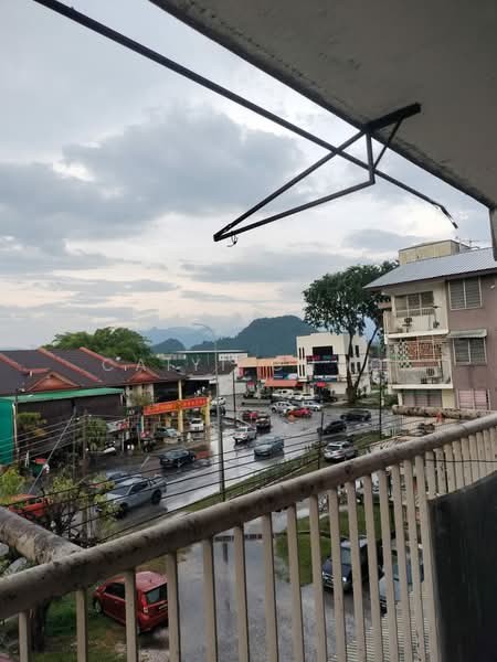 Flat Pakatan Bercham untuk Untuk Dijual - RM 60,000, Mac 2026 - Exterior - PropertyGuru.com.my