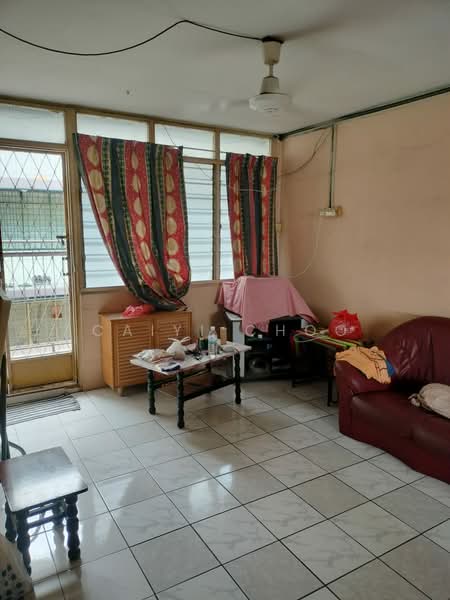 Flat Pakatan Bercham untuk Untuk Dijual - RM 60,000, Mac 2026 - Living Room - PropertyGuru.com.my