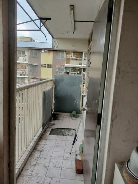 Flat Pakatan Bercham untuk Untuk Dijual - RM 60,000, Mac 2026 - Balcony - PropertyGuru.com.my