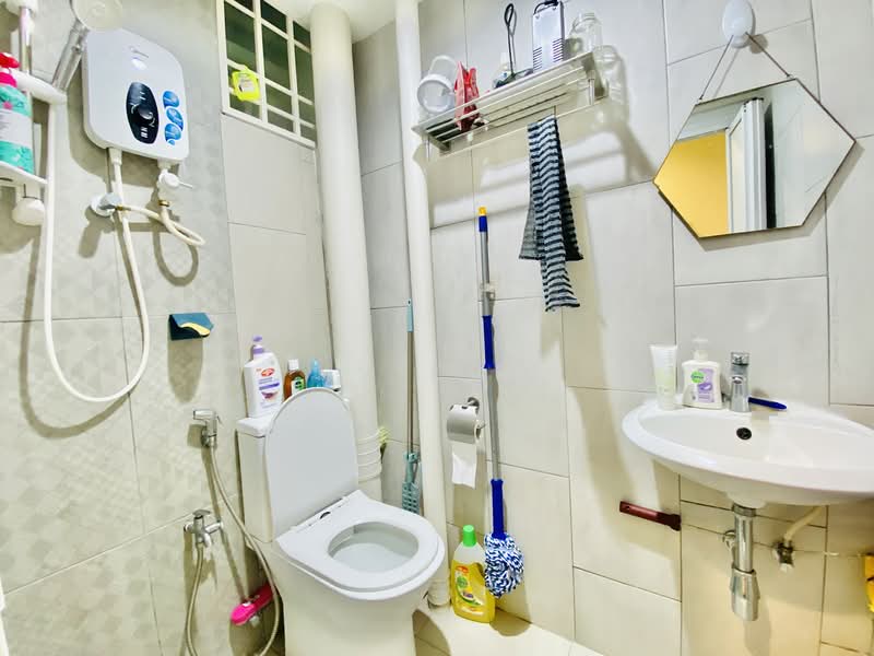 Apartment for Sale at Relau Vista Apartment - KV LOO - Bathroom - PropertyGuru.com.my